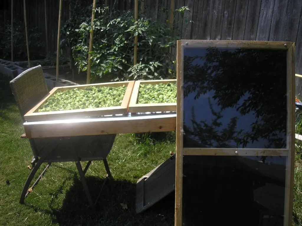 Solar Herb Dryer (Dehydrator) DIY – Tinos Eco Lodge