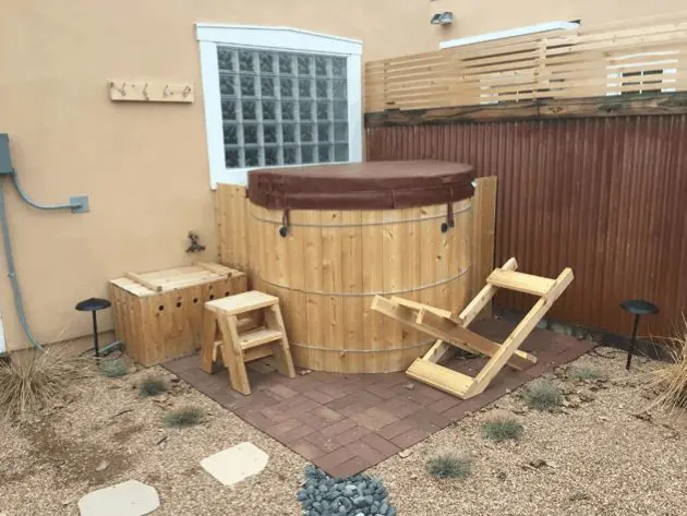 DIY HOT TUB BUILT IN ONE HOUR! 😍🔥🛁